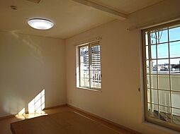 シャレーヤマタキ・II 201 2階1LDKのリビング/ダイニング