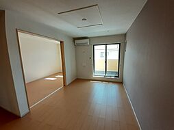 グレース・アンジュ 201 2階2LDKのリビング/ダイニング