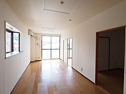 エルシャルマン 201 2階2LDKのリビング/ダイニング