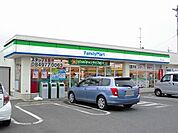 【コンビニエンスストア】ファミリーマート駅家江良店まで450ｍ