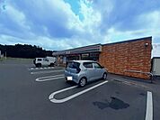 【コンビニエンスストア】セブンイレブン角田横倉店まで300ｍ