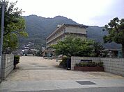 【小学校】高島小学校まで120ｍ