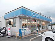 【コンビニエンスストア】ローソン光室積松原店まで650ｍ