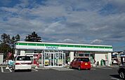 【コンビニエンスストア】ファミリーマート米山町店まで600ｍ