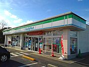 【コンビニエンスストア】ファミリーマート笠岡里庄口店まで400ｍ