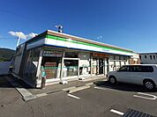 【コンビニエンスストア】ファミリーマート伊北インター店まで1200ｍ