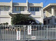 【小学校】南川副小学校まで330ｍ