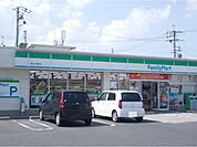 【コンビニエンスストア】ファミリーマート　貴生川駅前店まで350ｍ