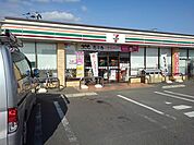 【コンビニエンスストア】セブンイレブン鳥栖蔵上2丁目まで685ｍ