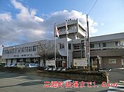 【市役所・区役所】三郷町役場まで1600ｍ