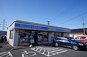 【コンビニエンスストア】ローソン　直方新入店まで580ｍ