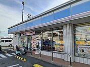 【コンビニエンスストア】ローソン次郎丸店様まで500ｍ