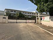 【小学校】由布川小学校まで800ｍ