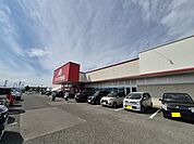 【ドラッグストア】クスリのアオキ　角田梶賀店まで700ｍ