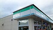 【コンビニエンスストア】ファミリーマートまで700ｍ