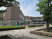 【図書館】鯖江市図書館まで850ｍ