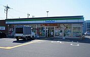 【コンビニエンスストア】ファミリーマート熊谷石原店まで1000ｍ