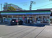【コンビニエンスストア】ファミリーマート上尾日産通り店まで760ｍ