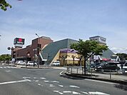 【スーパー】西友八日市店様まで590ｍ