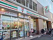 【コンビニエンスストア】セブンイレブン狛江駅前店まで160ｍ