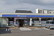 【コンビニエンスストア】ローソン今池町店まで130ｍ