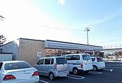 【コンビニエンスストア】セブンイレブン下堀西店まで240ｍ
