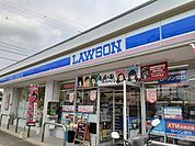【コンビニエンスストア】ローソン隼人見次店まで600ｍ