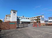 【小学校】下郡小学校まで1300ｍ