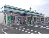 【コンビニエンスストア】ファミリーマート太田町店まで350ｍ