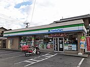 【コンビニエンスストア】ファミリーマート東浦町役場前店まで1062ｍ