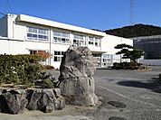 【小学校】鳴門西小学校まで400ｍ