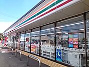 【コンビニエンスストア】セブンイレブン古三津1丁目店様まで900ｍ