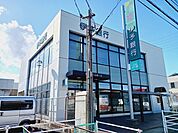 【銀行】伊予銀行高岡支店様まで1400ｍ