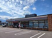 【コンビニエンスストア】セブンイレブン新居浜徳常町店まで685ｍ