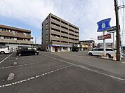 【コンビニエンスストア】ローソン朝倉駅前店まで800ｍ