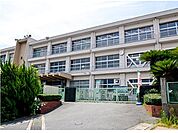 【小学校】赤崎小学校まで750ｍ
