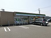 【コンビニエンスストア】ファミリーマート 池田下八幡店まで1300ｍ