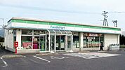 【コンビニエンスストア】ファミリーマート斐川富村店まで1500ｍ