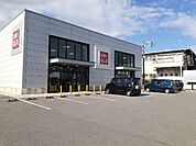 ユニクロ　石橋店まで400ｍ