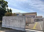 【小学校】八日市南小学校まで690ｍ