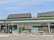 【コンビニエンスストア】ファミリーマート半城土西店まで500ｍ