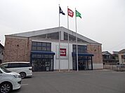 ユニクロ新涯店まで800ｍ