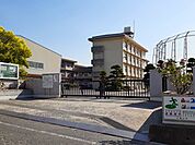 【中学校】福山市立東朋中学校まで700ｍ