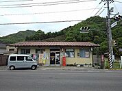 【郵便局】上川辺郵便局まで500ｍ