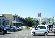 【小学校】美唄市立中央小学校まで1300ｍ