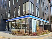 【コンビニエンスストア】ローソン 春日井駅南口店まで500ｍ