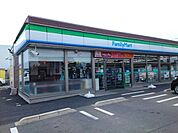 【コンビニエンスストア】ファミリーマート藤岡バイパス店まで800ｍ