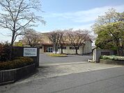 【小学校】神戸小学校まで1005ｍ