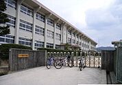 【小学校】川上小学校まで400ｍ