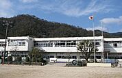 【小学校】大林小学校まで1300ｍ
